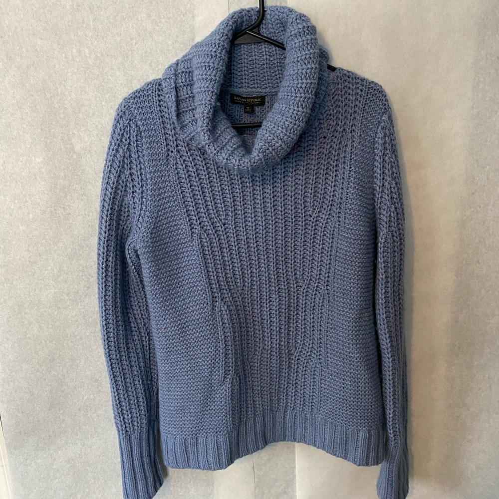Banana Republic Blue Knit Sweater